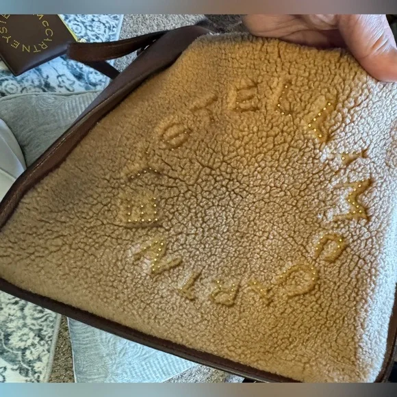 Stella McCartney Vegan Teddy bag and a wallet preowned - Picture 10 of 17